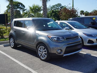 2018 Kia Soul + KNDJP3A58J7621345 2018 Kia Soul +