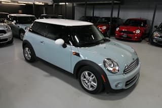 2013 MINI Cooper WMWSU3C55DT690349 2013 MINI Cooper