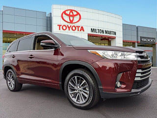 2017 Toyota Highlander XLE 5TDKZRFH0HS192612 2017 Toyota Highlander XLE