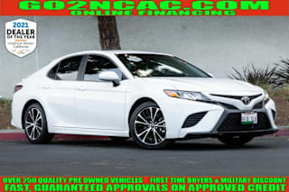 2018 Toyota Camry 4T1B11HK2JU631968 2018 Toyota Camry