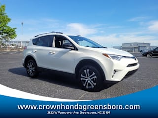 2018 Toyota RAV4 LE JTMZFREV1JJ739937 2018 Toyota RAV4 LE