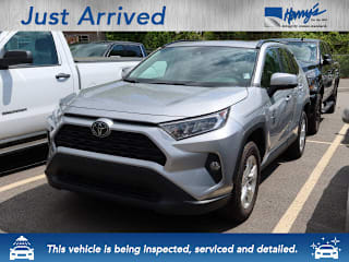 2019 Toyota RAV4 XLE 2T3W1RFV0KC027309 2019 Toyota RAV4 XLE