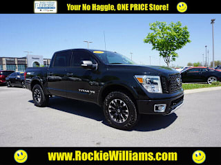 2019 Nissan Titan PRO-4X 1N6AA1E59KN520082 2019 Nissan Titan PRO-4X