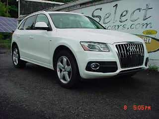 2011 Audi Q5 3.2 quattro Prestige WA1WKAFP4BA012318 2011 Audi Q5 3.2 quattro Prestige