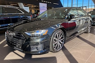 2021 Audi S8 WAU8SAF85MN010898 2021 Audi S8