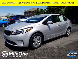2017 Kia Forte LX 3KPFK4A78HE057928 2017 Kia Forte LX