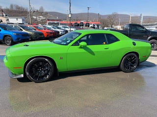 2017 Dodge Challenger R/T Scat Pack 2C3CDZFJ3HH599901 2017 Dodge Challenger R/T Scat Pack