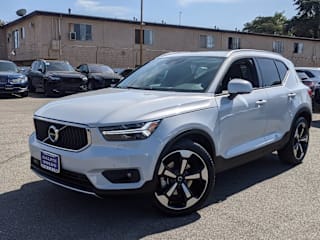 2021 Volvo XC40 T5 Momentum YV4162UKXM2395192 2021 Volvo XC40 T5 Momentum