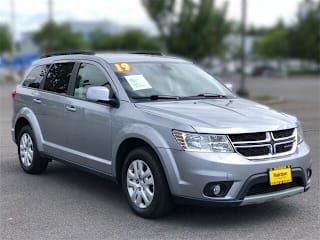 2019 Dodge Journey SE 3C4PDCBG4KT737545 2019 Dodge Journey SE
