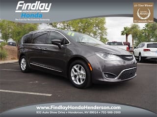 2017 Chrysler Pacifica Touring-L Plus 2C4RC1EG1HR752432 2017 Chrysler Pacifica Touring-L Plus