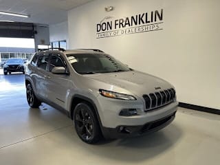 2018 Jeep Cherokee Latitude 1C4PJLCB1JD540218 2018 Jeep Cherokee Latitude