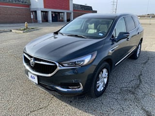 2018 Buick Enclave Essence 5GAERBKW5JJ259654 2018 Buick Enclave Essence
