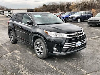 2018 Toyota Highlander 5TDBZRFH7JS870150 2018 Toyota Highlander