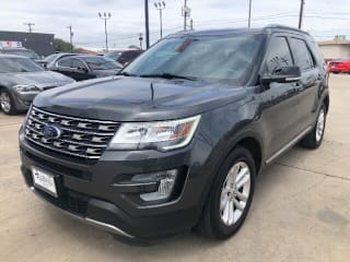 2017 Ford Explorer XLT 1FM5K7DHXHGD98499 2017 Ford Explorer XLT