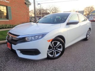 2018 Honda Civic LX 19XFC2F52JE204582 2018 Honda Civic LX