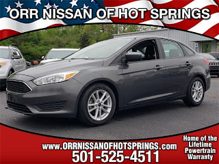 2018 Ford Focus SE 1FADP3F23JL302489 2018 Ford Focus SE