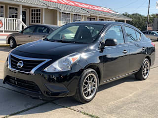 2015 Nissan Versa 1.6 S 3N1CN7AP4FL823290 2015 Nissan Versa 1.6 S