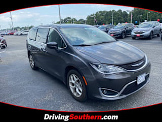 2018 Chrysler Pacifica Touring Plus 2C4RC1FG2JR155441 2018 Chrysler Pacifica Touring Plus