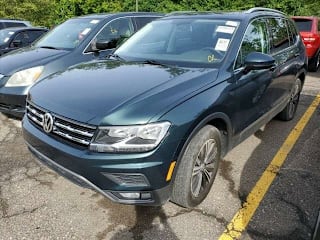 2018 Volkswagen Tiguan 2.0T SEL 4Motion 3VV2B7AX9JM012767 2018 Volkswagen Tiguan 2.0T SEL 4Motion