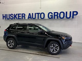 2019 Jeep Cherokee 1C4PJMBX8KD186542 2019 Jeep Cherokee