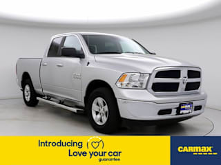 2018 Ram Pickup 1500 1C6RR7GG0JS120371 2018 Ram Pickup 1500