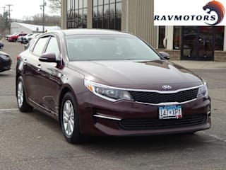 2017 Kia Optima LX 5XXGT4L32HG151158 2017 Kia Optima LX