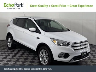 2019 Ford Escape SE 1FMCU0GD0KUB10614 2019 Ford Escape SE