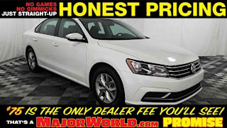 2018 Volkswagen Passat 2.0T S 1VWAA7A33JC010487 2018 Volkswagen Passat 2.0T S