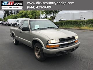 2002 Chevrolet S-10 LS 1GCCS195628171898 2002 Chevrolet S-10 LS