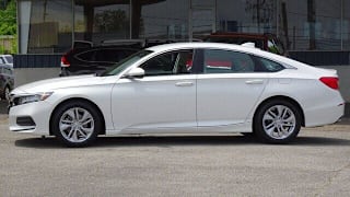 2018 Honda Accord LX 1HGCV1F18JA038089 2018 Honda Accord LX