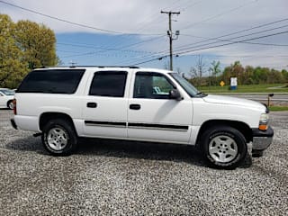 2005 Chevrolet Suburban 3GNFK16Z25G251211 2005 Chevrolet Suburban