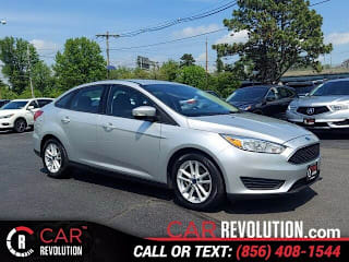2017 Ford Focus SE 1FADP3F25HL213288 2017 Ford Focus SE