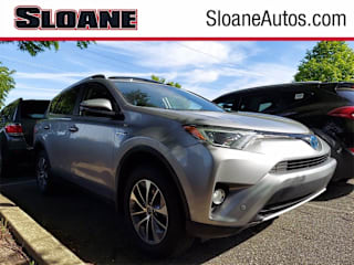 2018 Toyota RAV4 Hybrid XLE JTMRJREV6JD175232 2018 Toyota RAV4 Hybrid XLE