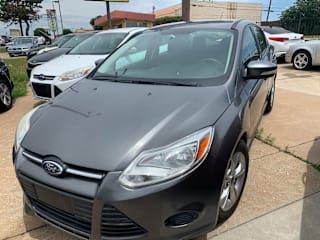 2014 Ford Focus SE 1FADP3F28EL211885 2014 Ford Focus SE