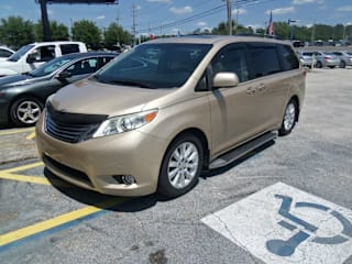 2011 Toyota Sienna XLE 8-Passenger 5TDYK3DC4BS131502 2011 Toyota Sienna XLE 8-Passenger