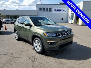 2018 Jeep Compass Latitude 3C4NJDBB2JT484010 2018 Jeep Compass Latitude