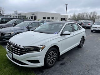 2019 Volkswagen Jetta 1.4T SEL 3VWE57BU6KM190772 2019 Volkswagen Jetta 1.4T SEL
