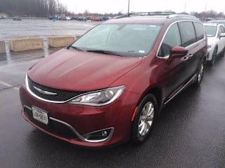 2019 Chrysler Pacifica Touring L 2C4RC1BG4KR673073 2019 Chrysler Pacifica Touring L