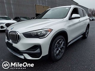 2021 BMW X1 WBXJG9C03M5T33126 2021 BMW X1