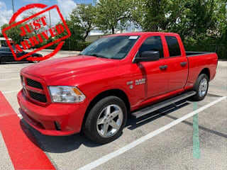 2017 Ram Pickup 1500 Express 1C6RR6FTXHS825763 2017 Ram Pickup 1500 Express