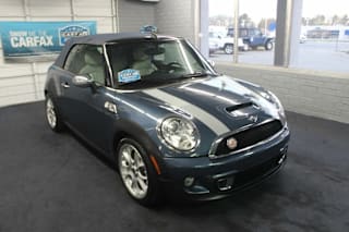 2011 MINI Cooper WMWZP3C57BTX84462 2011 MINI Cooper