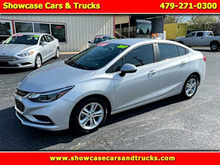 2017 Chevrolet Cruze LT Auto 1G1BE5SMXH7124103 2017 Chevrolet Cruze LT Auto