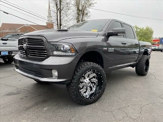 2017 Ram Pickup 1500 1C6RR7MT1HS725690 2017 Ram Pickup 1500