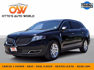 2016 Lincoln MKT Town Car Livery Fleet 2LMHJ5NK8GBL00322 2016 Lincoln MKT Town Car Livery Fleet