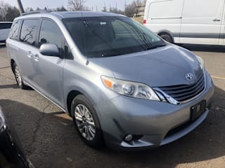 2013 Toyota Sienna XLE 8-Passenger 5TDYK3DC1DS357595 2013 Toyota Sienna XLE 8-Passenger