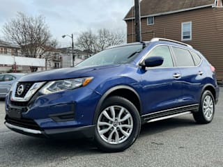 2017 Nissan Rogue KNMAT2MV9HP514946 2017 Nissan Rogue