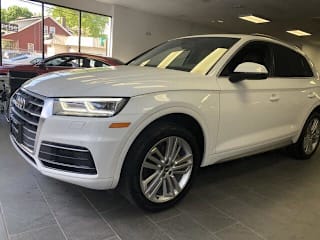 2018 Audi Q5 2.0T quattro Premium Plus WA1BNAFY9J2096563 2018 Audi Q5 2.0T quattro Premium Plus