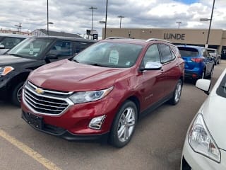 2018 Chevrolet Equinox Premier 2GNAXVEV0J6100973 2018 Chevrolet Equinox Premier