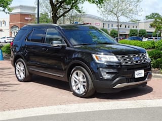 2017 Ford Explorer XLT 1FM5K8D85HGA52818 2017 Ford Explorer XLT