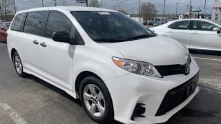 2018 Toyota Sienna 5TDZZ3DC0JS902021 2018 Toyota Sienna